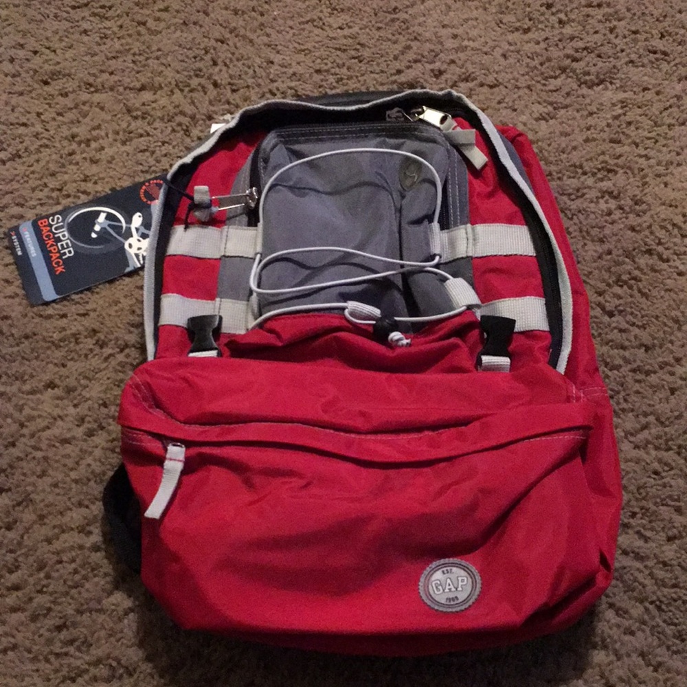 NWTs Vintage GAP Red Multi-pocket Super Backpack